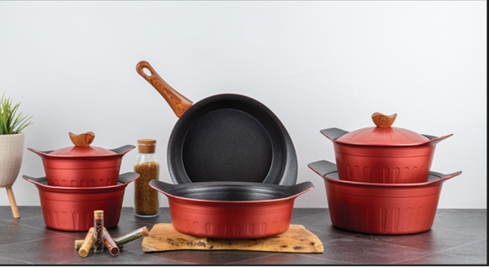 KOREAN MODEL COOKWARE SET